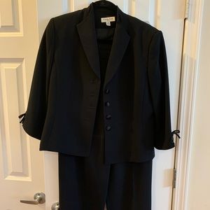 Amanda Smith black pant suit